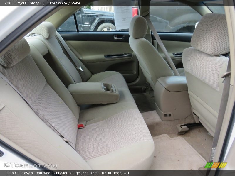 Super White / Stone 2003 Toyota Camry SE