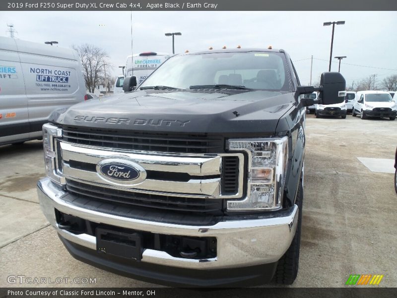 Agate Black / Earth Gray 2019 Ford F250 Super Duty XL Crew Cab 4x4
