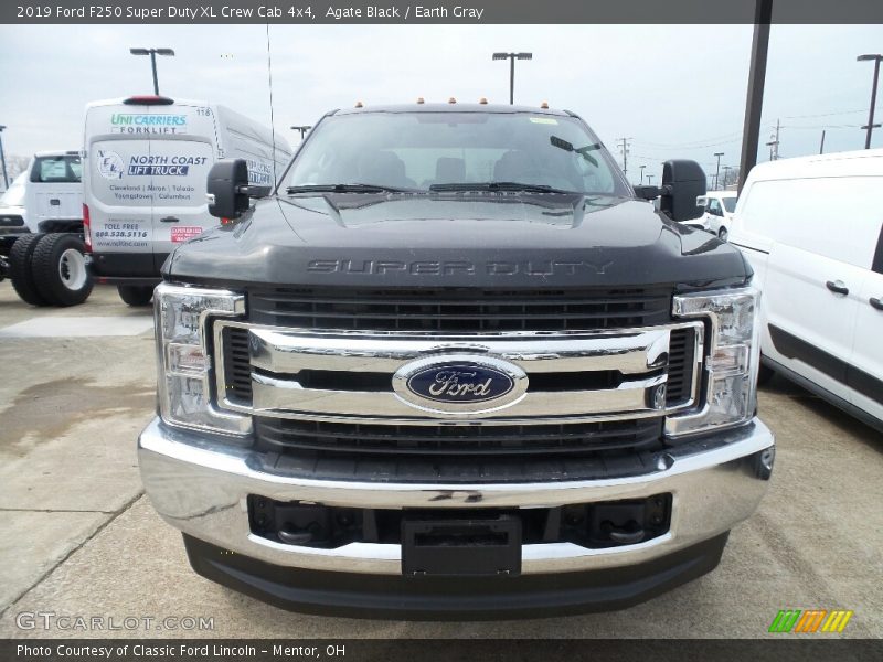 Agate Black / Earth Gray 2019 Ford F250 Super Duty XL Crew Cab 4x4