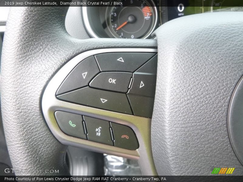 Diamond Black Crystal Pearl / Black 2019 Jeep Cherokee Latitude