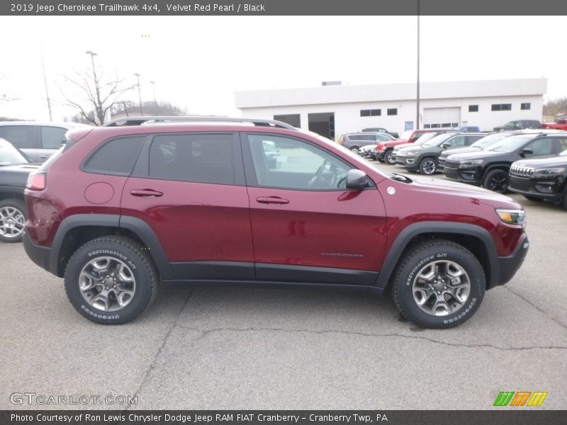 Velvet Red Pearl / Black 2019 Jeep Cherokee Trailhawk 4x4