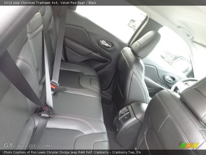 Velvet Red Pearl / Black 2019 Jeep Cherokee Trailhawk 4x4