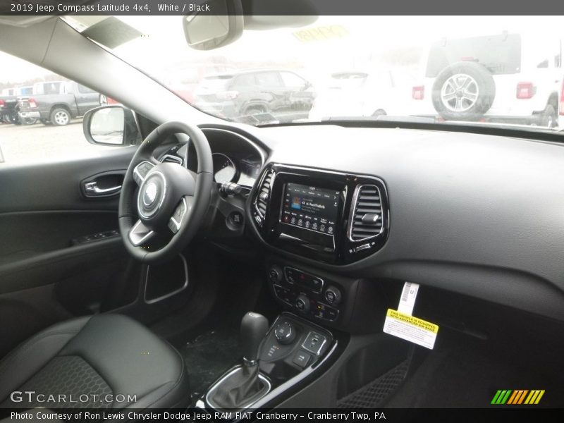 White / Black 2019 Jeep Compass Latitude 4x4
