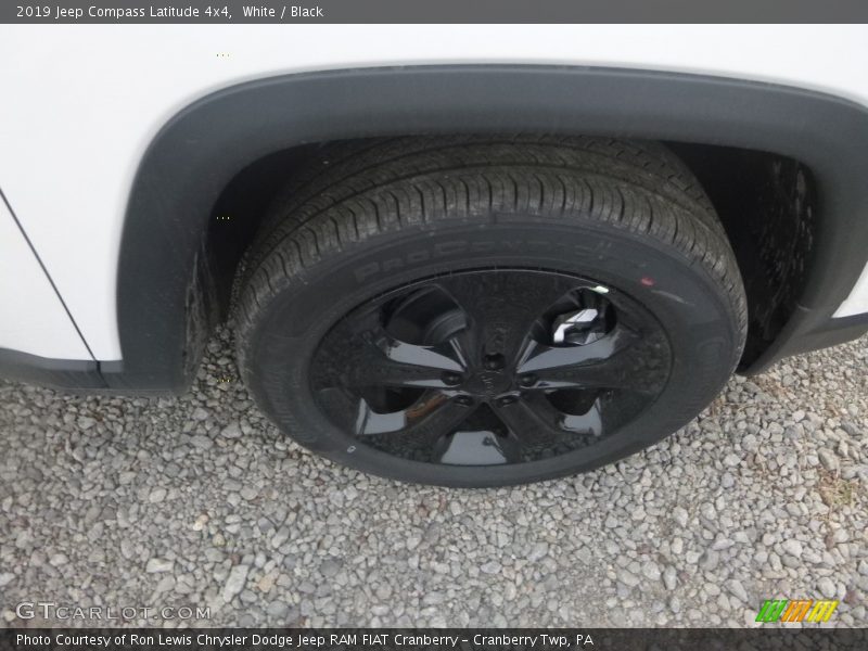 White / Black 2019 Jeep Compass Latitude 4x4