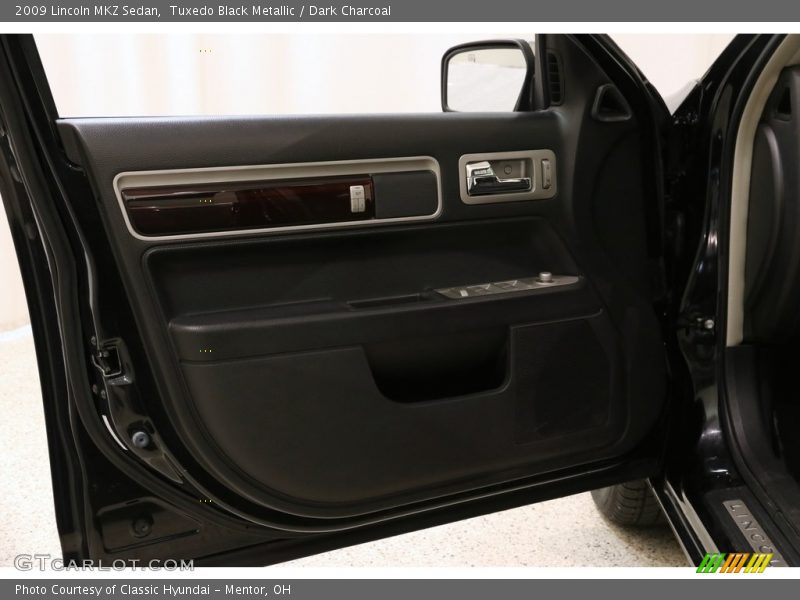 Tuxedo Black Metallic / Dark Charcoal 2009 Lincoln MKZ Sedan