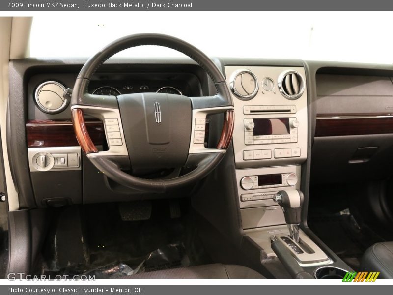 Tuxedo Black Metallic / Dark Charcoal 2009 Lincoln MKZ Sedan