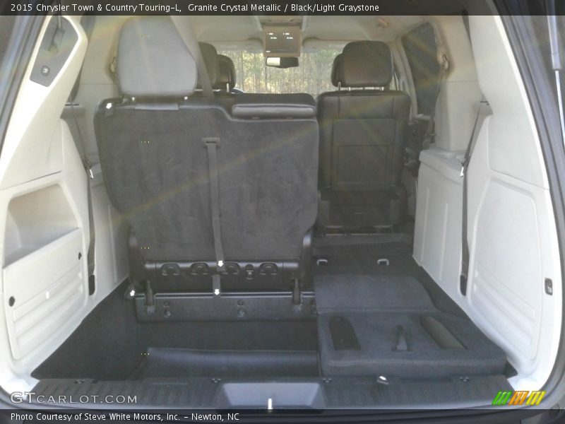 Granite Crystal Metallic / Black/Light Graystone 2015 Chrysler Town & Country Touring-L