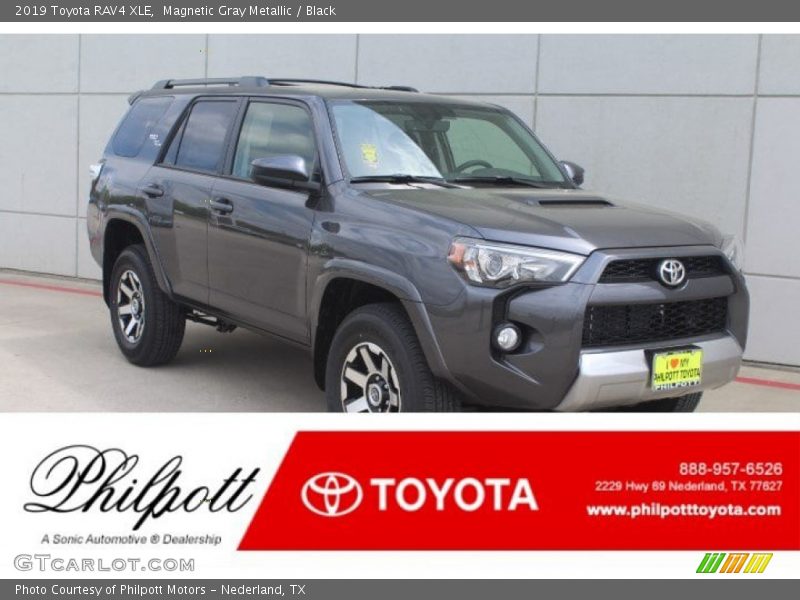 Magnetic Gray Metallic / Black 2019 Toyota RAV4 XLE