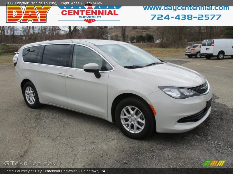 Bright White / Black/Alloy 2017 Chrysler Pacifica Touring