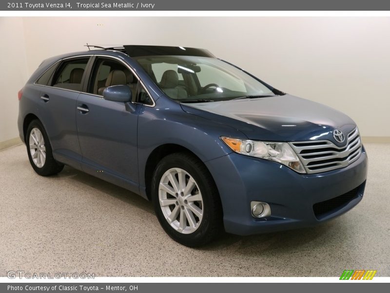 Tropical Sea Metallic / Ivory 2011 Toyota Venza I4
