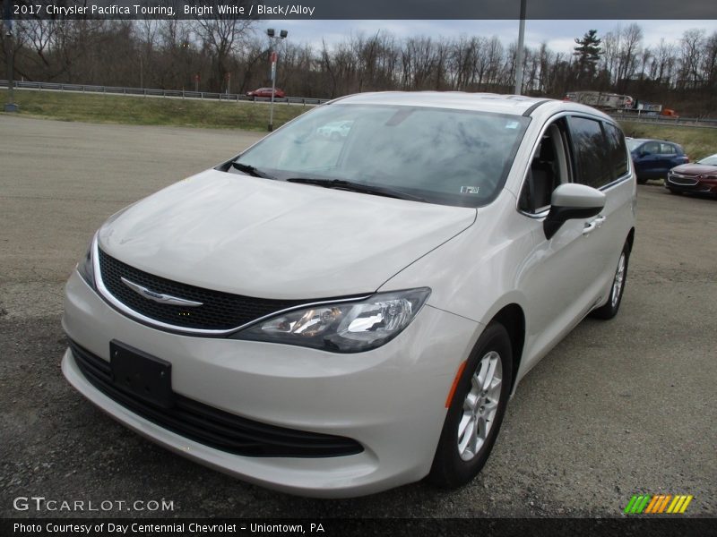 Bright White / Black/Alloy 2017 Chrysler Pacifica Touring