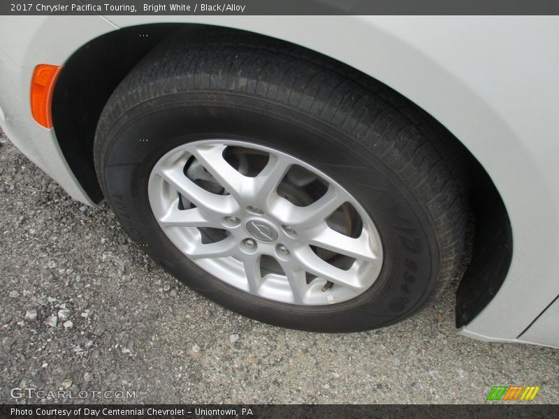 Bright White / Black/Alloy 2017 Chrysler Pacifica Touring