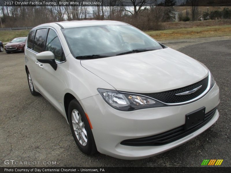 Bright White / Black/Alloy 2017 Chrysler Pacifica Touring