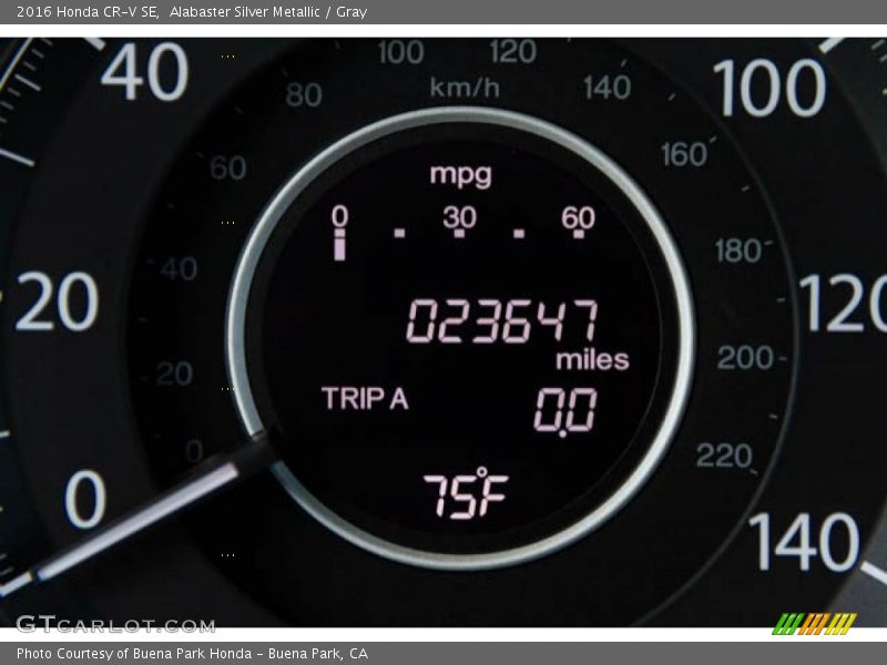 Alabaster Silver Metallic / Gray 2016 Honda CR-V SE