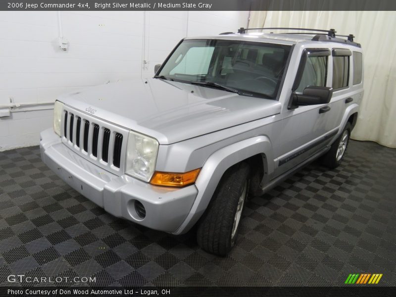 Bright Silver Metallic / Medium Slate Gray 2006 Jeep Commander 4x4