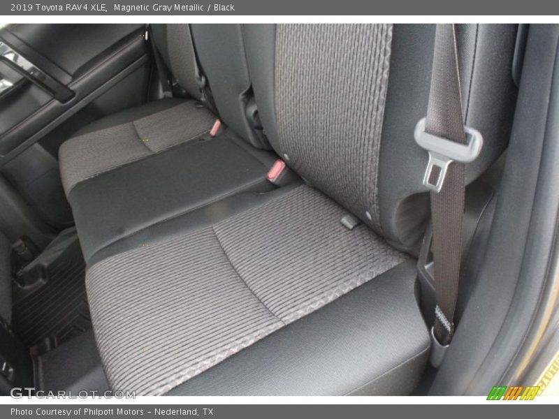 Magnetic Gray Metallic / Black 2019 Toyota RAV4 XLE