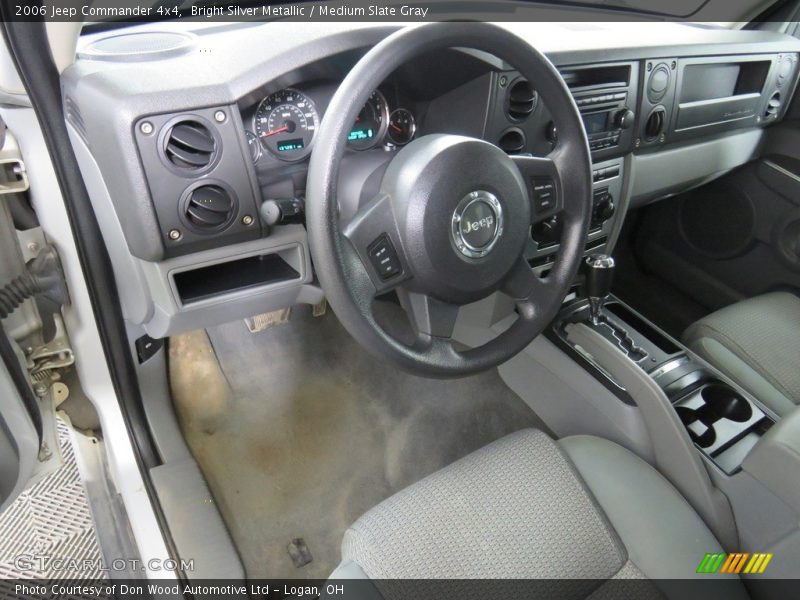 Bright Silver Metallic / Medium Slate Gray 2006 Jeep Commander 4x4