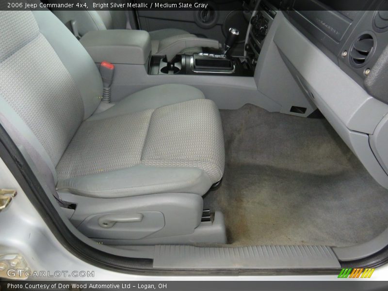 Bright Silver Metallic / Medium Slate Gray 2006 Jeep Commander 4x4