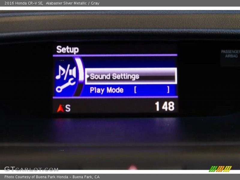 Alabaster Silver Metallic / Gray 2016 Honda CR-V SE