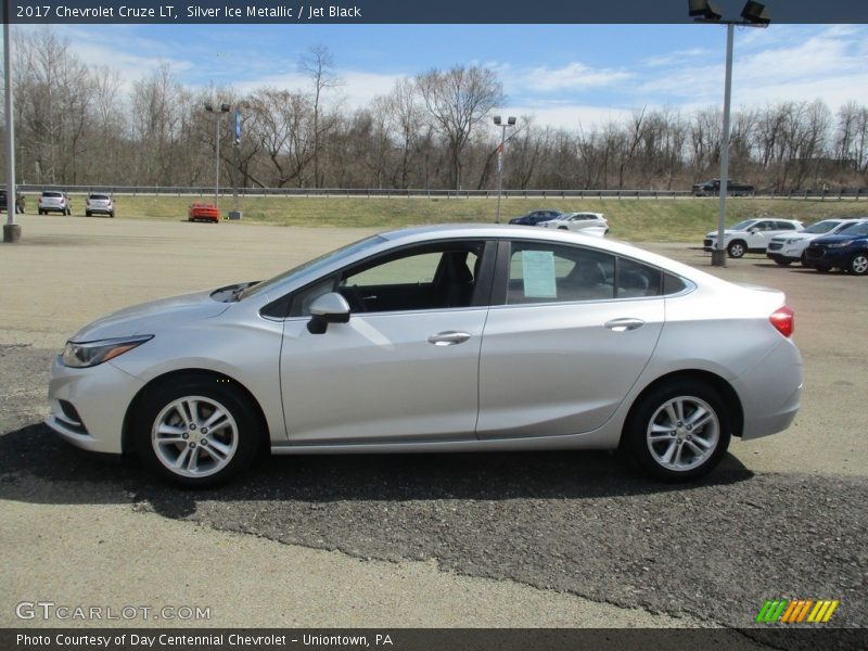 Silver Ice Metallic / Jet Black 2017 Chevrolet Cruze LT