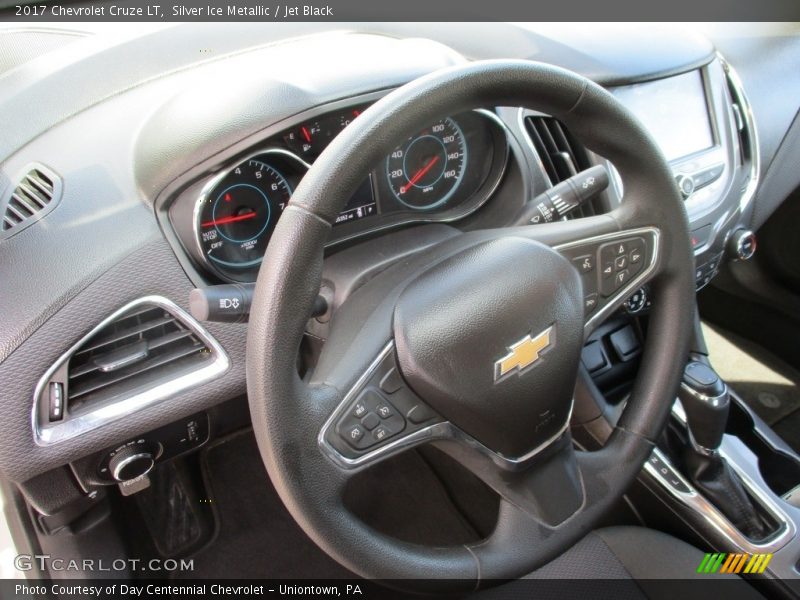 Silver Ice Metallic / Jet Black 2017 Chevrolet Cruze LT