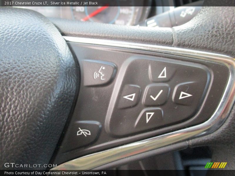 Silver Ice Metallic / Jet Black 2017 Chevrolet Cruze LT