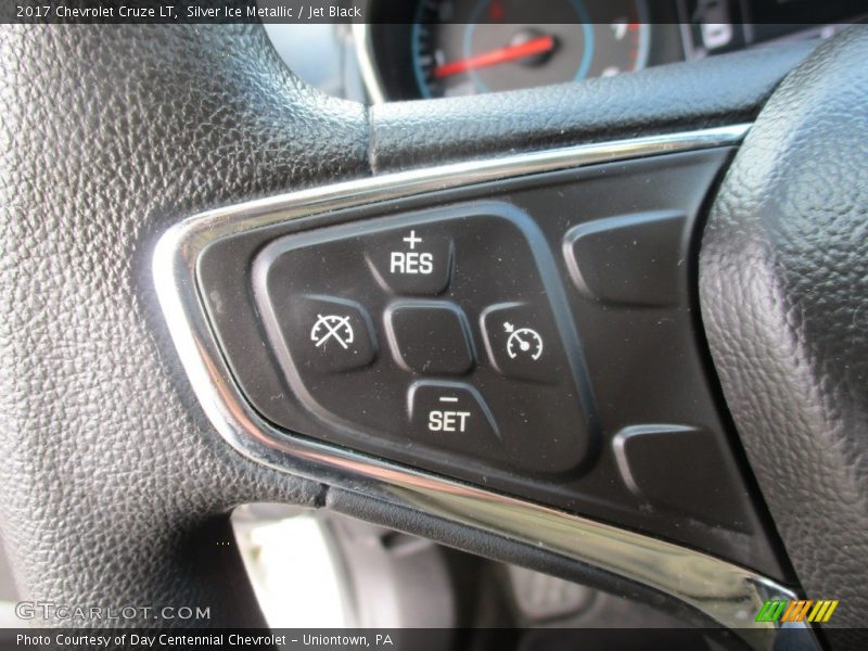 Silver Ice Metallic / Jet Black 2017 Chevrolet Cruze LT