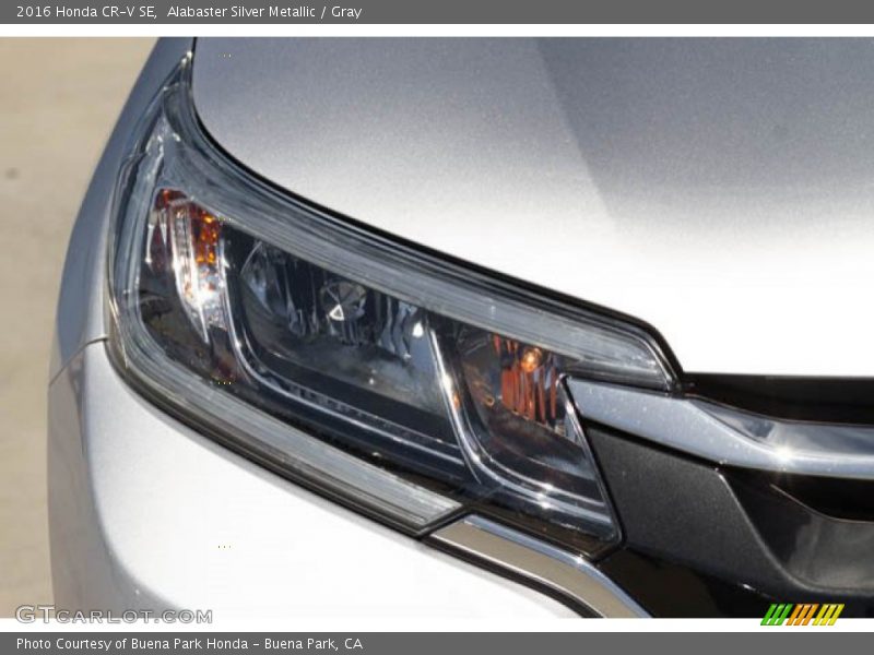 Alabaster Silver Metallic / Gray 2016 Honda CR-V SE