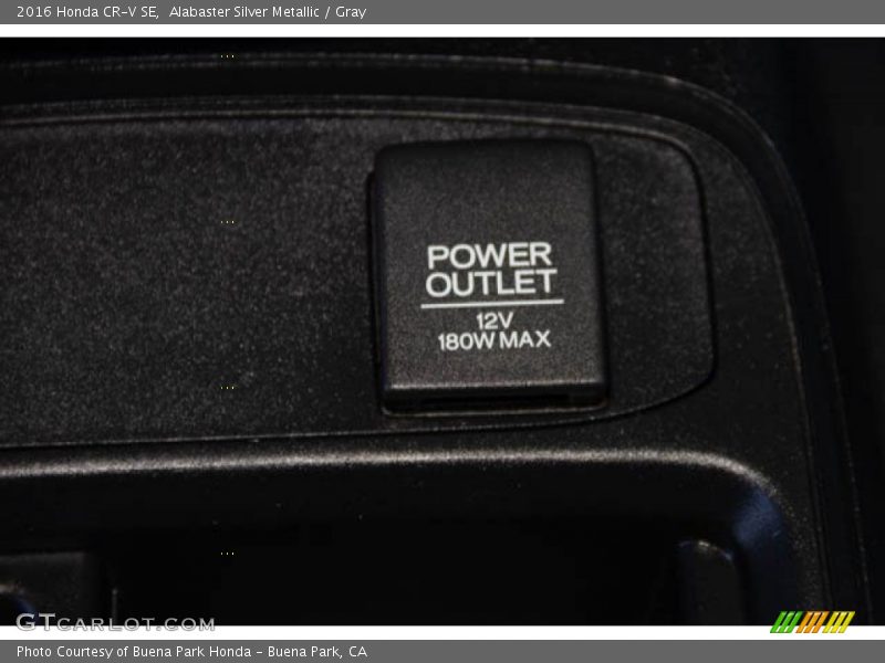 Alabaster Silver Metallic / Gray 2016 Honda CR-V SE