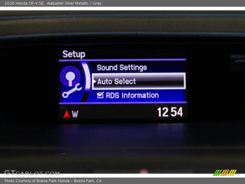 Alabaster Silver Metallic / Gray 2016 Honda CR-V SE