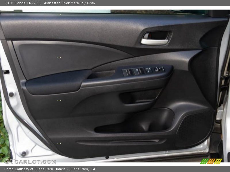 Alabaster Silver Metallic / Gray 2016 Honda CR-V SE