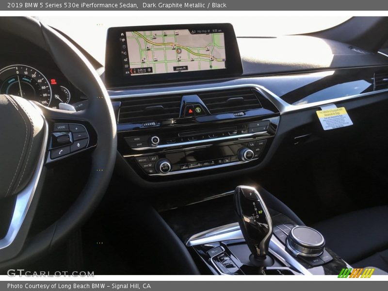 Dark Graphite Metallic / Black 2019 BMW 5 Series 530e iPerformance Sedan