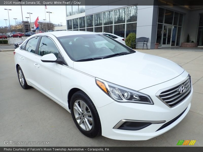 Quartz White Pearl / Gray 2016 Hyundai Sonata SE