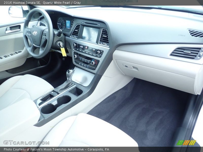 Quartz White Pearl / Gray 2016 Hyundai Sonata SE