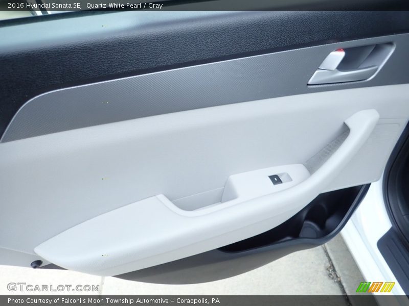 Quartz White Pearl / Gray 2016 Hyundai Sonata SE