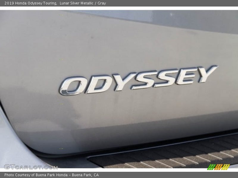 Lunar Silver Metallic / Gray 2019 Honda Odyssey Touring