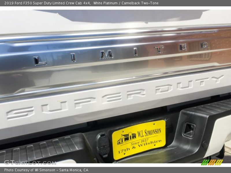 White Platinum / Camelback Two-Tone 2019 Ford F350 Super Duty Limited Crew Cab 4x4