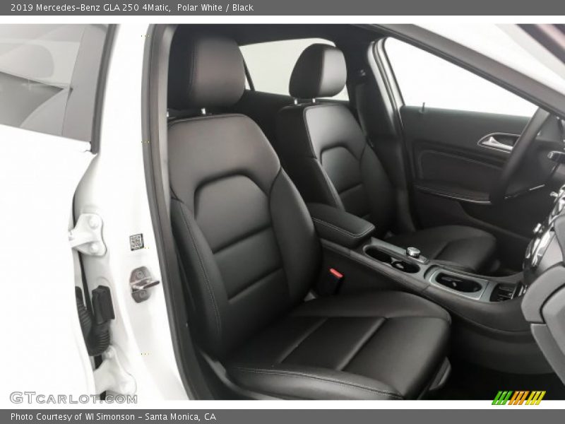 Polar White / Black 2019 Mercedes-Benz GLA 250 4Matic