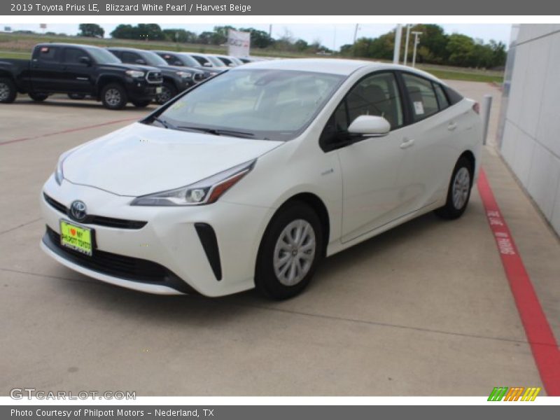 Blizzard White Pearl / Harvest Beige 2019 Toyota Prius LE