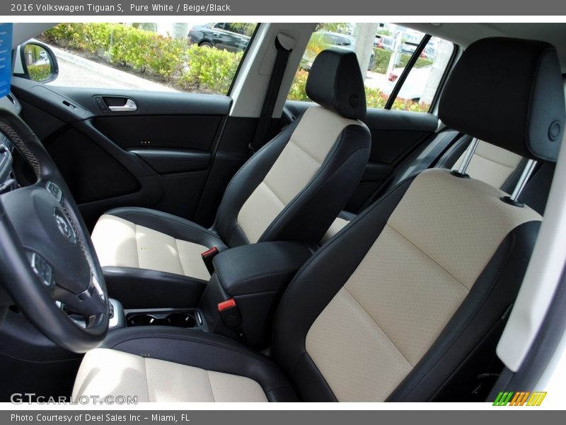 Pure White / Beige/Black 2016 Volkswagen Tiguan S
