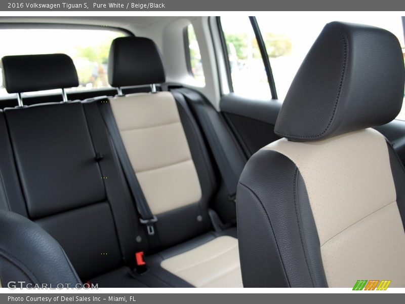 Pure White / Beige/Black 2016 Volkswagen Tiguan S