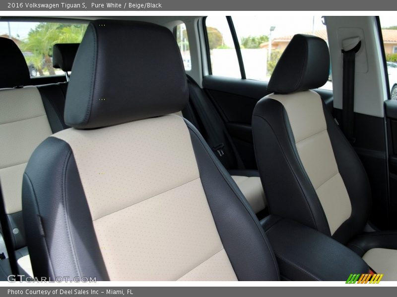 Pure White / Beige/Black 2016 Volkswagen Tiguan S
