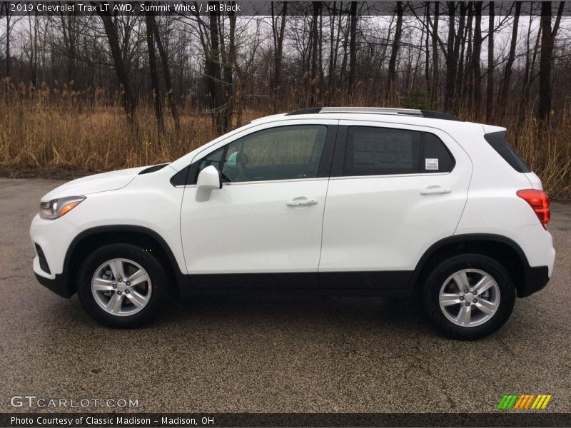 Summit White / Jet Black 2019 Chevrolet Trax LT AWD