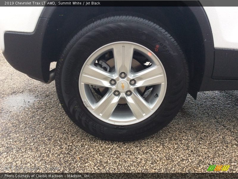 Summit White / Jet Black 2019 Chevrolet Trax LT AWD