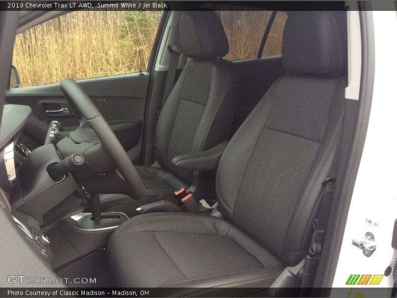 Summit White / Jet Black 2019 Chevrolet Trax LT AWD