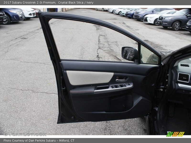 Crystal Black Silica / Ivory 2017 Subaru Crosstrek 2.0i Premium