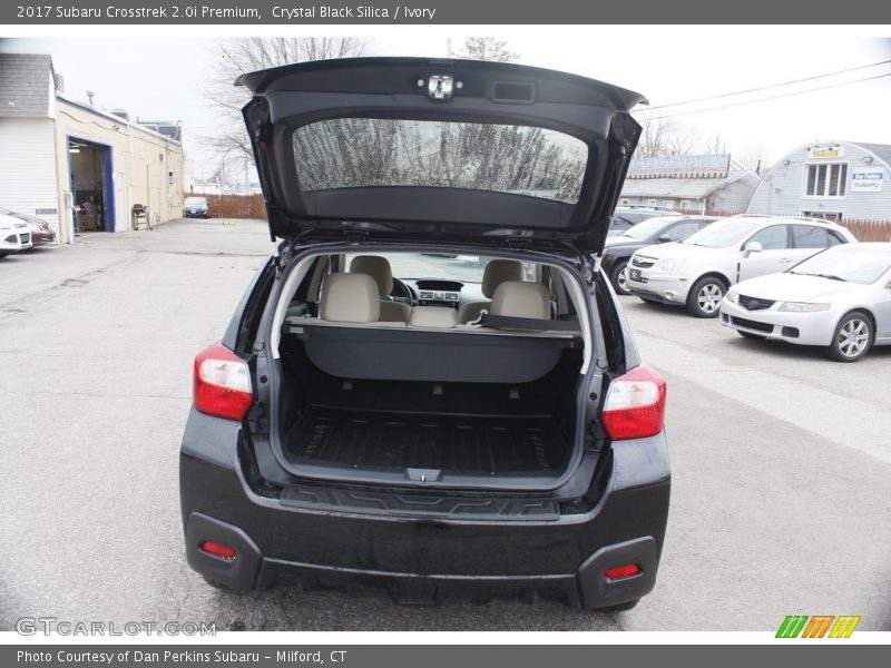 Crystal Black Silica / Ivory 2017 Subaru Crosstrek 2.0i Premium