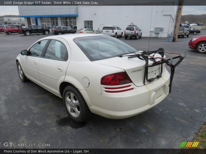 Stone White / Dark Slate Gray 2005 Dodge Stratus SXT Sedan