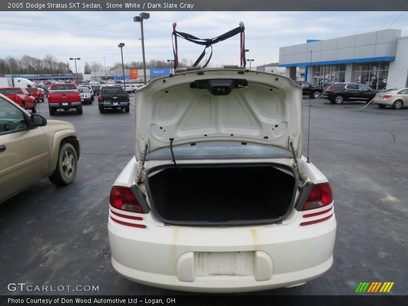 Stone White / Dark Slate Gray 2005 Dodge Stratus SXT Sedan