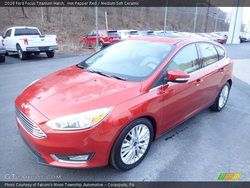 Hot Pepper Red / Medium Soft Ceramic 2018 Ford Focus Titanium Hatch